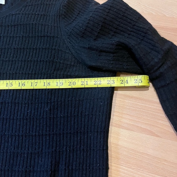 ⚠️ Max Studio Merino Sweater - Picture 3 of 5
